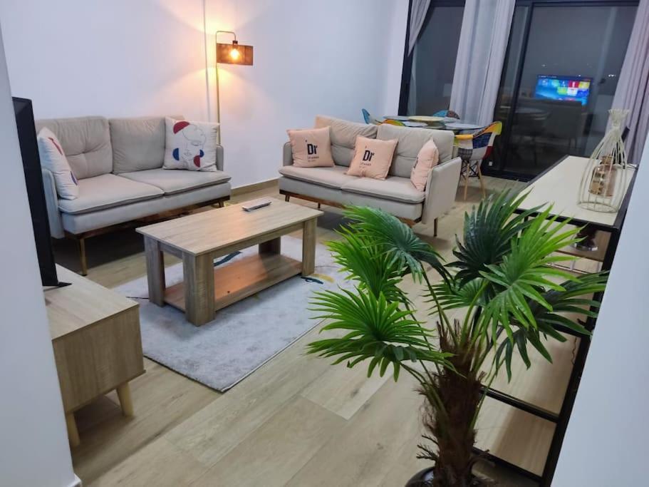 Superbe Appartement Avec Parking Gratuit Et Garde Dakar Esterno foto