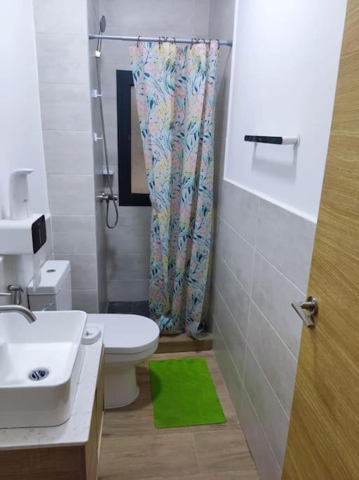 Superbe Appartement Avec Parking Gratuit Et Garde Dakar Esterno foto