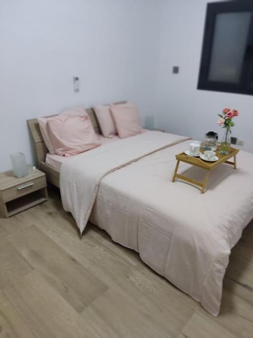 Superbe Appartement Avec Parking Gratuit Et Garde Dakar Esterno foto